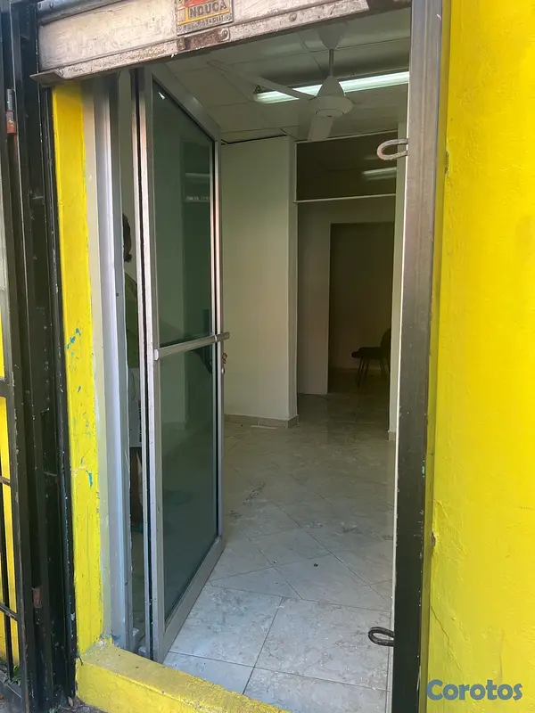 oficinas y locales comerciales - local comercial Don Bosco 12