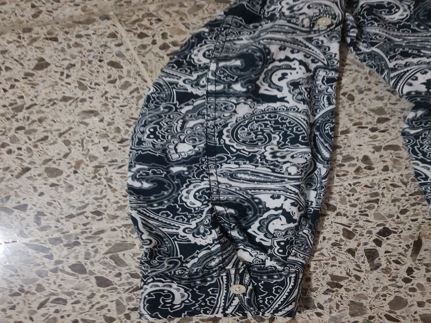 ropa para mujer - Blusa camisera, estampado clásico en blanco y negro, tamaño L, Tommy Hilfiger.