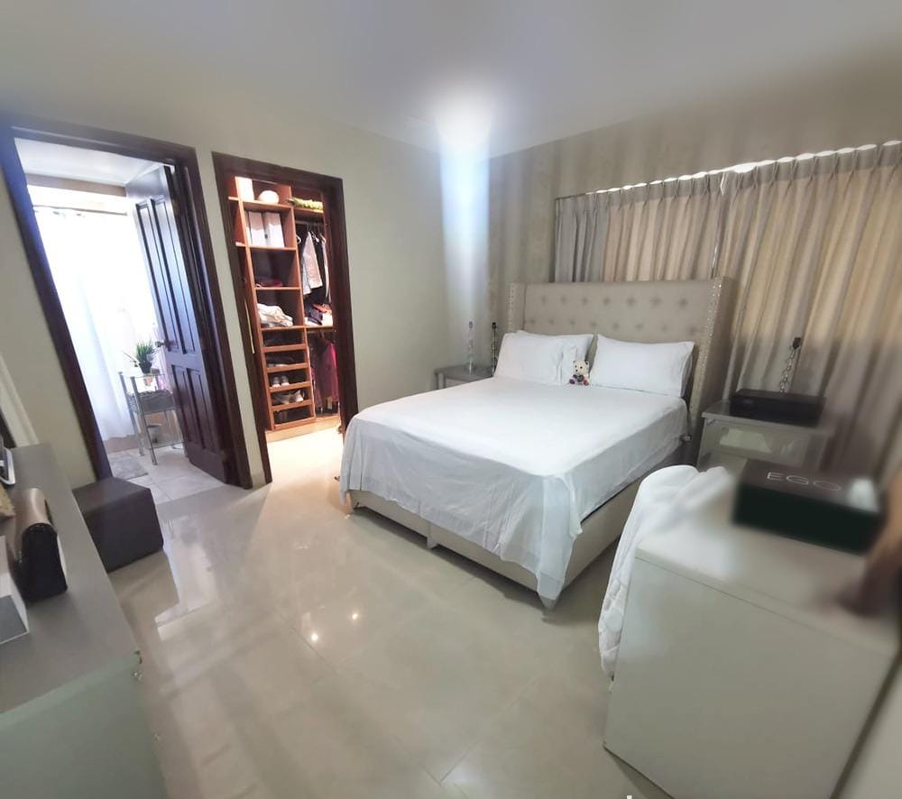 apartamentos - ALQUILO EN TORRE FAMILIAR APART. AMUEBLADO 3HAB. 4