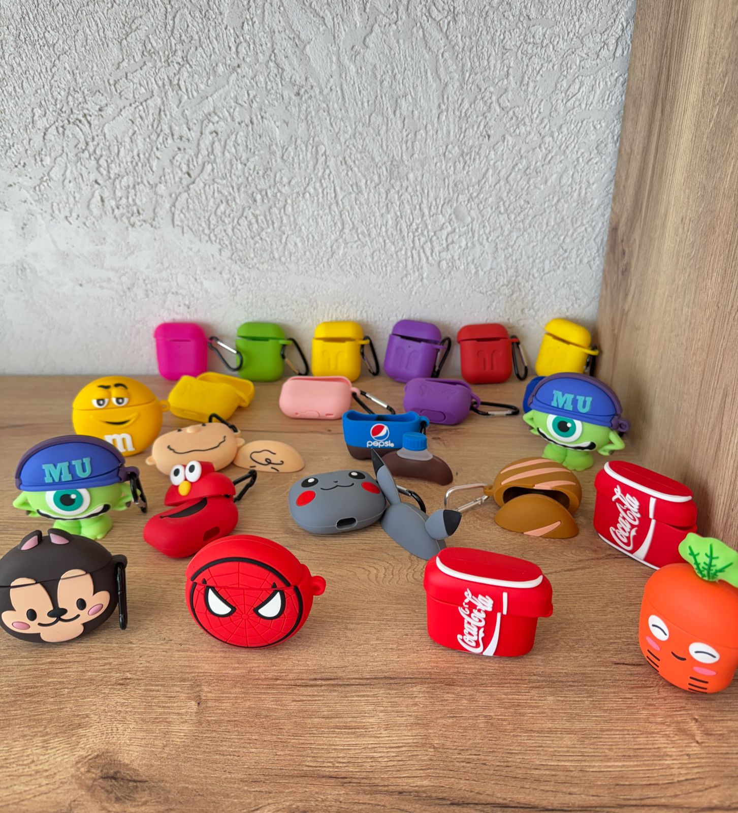 accesorios para electronica - COVER PARA AIRPODS TODAS LAS GENERACIONES  0