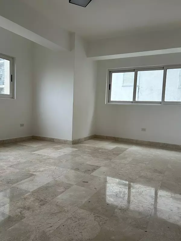 apartamentos - Vendo Apartamento de 3 habitaciones en Serralles  5