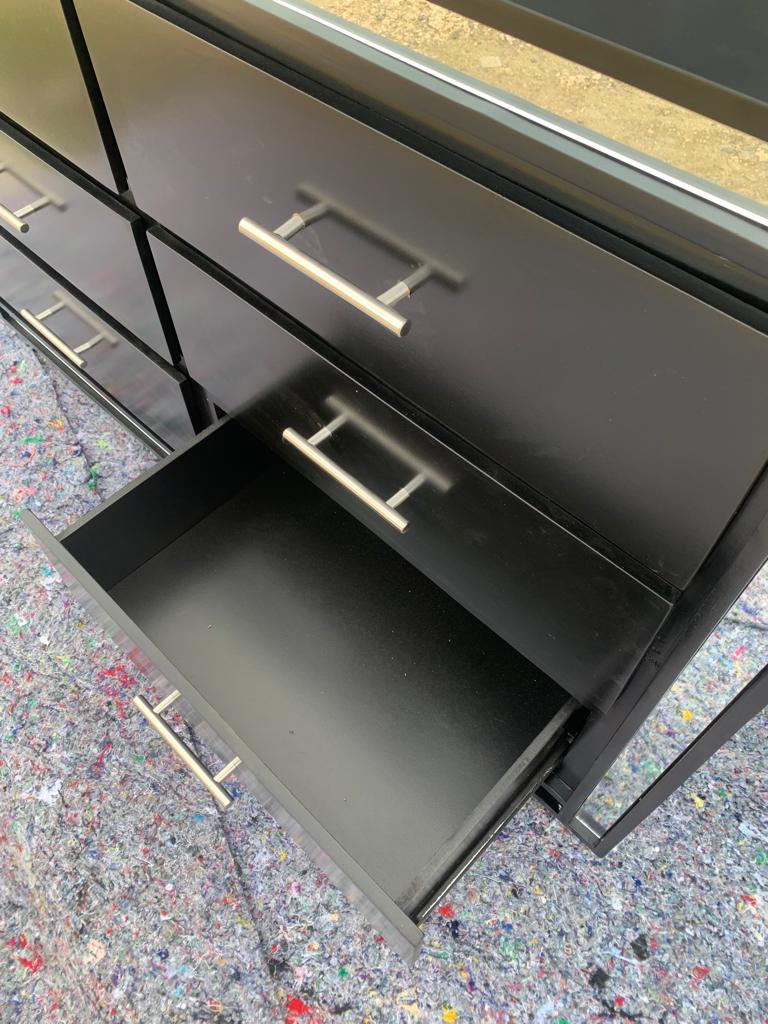muebles y colchones - Cajonera en color negro de seis gavetas moderno 