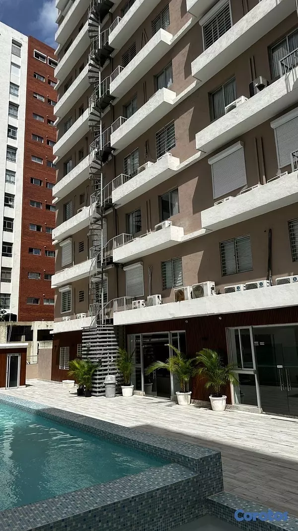 apartamentos - se vende apartamento en el ensanche paraíso Distrito nacional con piscina  8