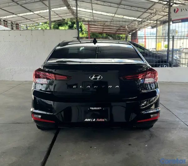 carros - HYUNDAI ELANTRA SEL 2019 RECIEN IMPORTADO 9