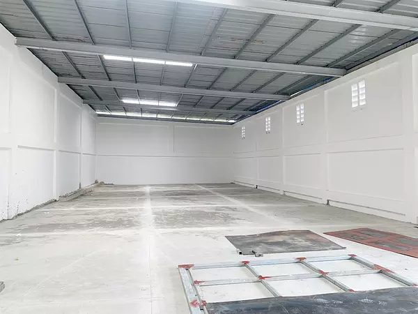oficinas y locales comerciales - Nave industrial en herrera  3