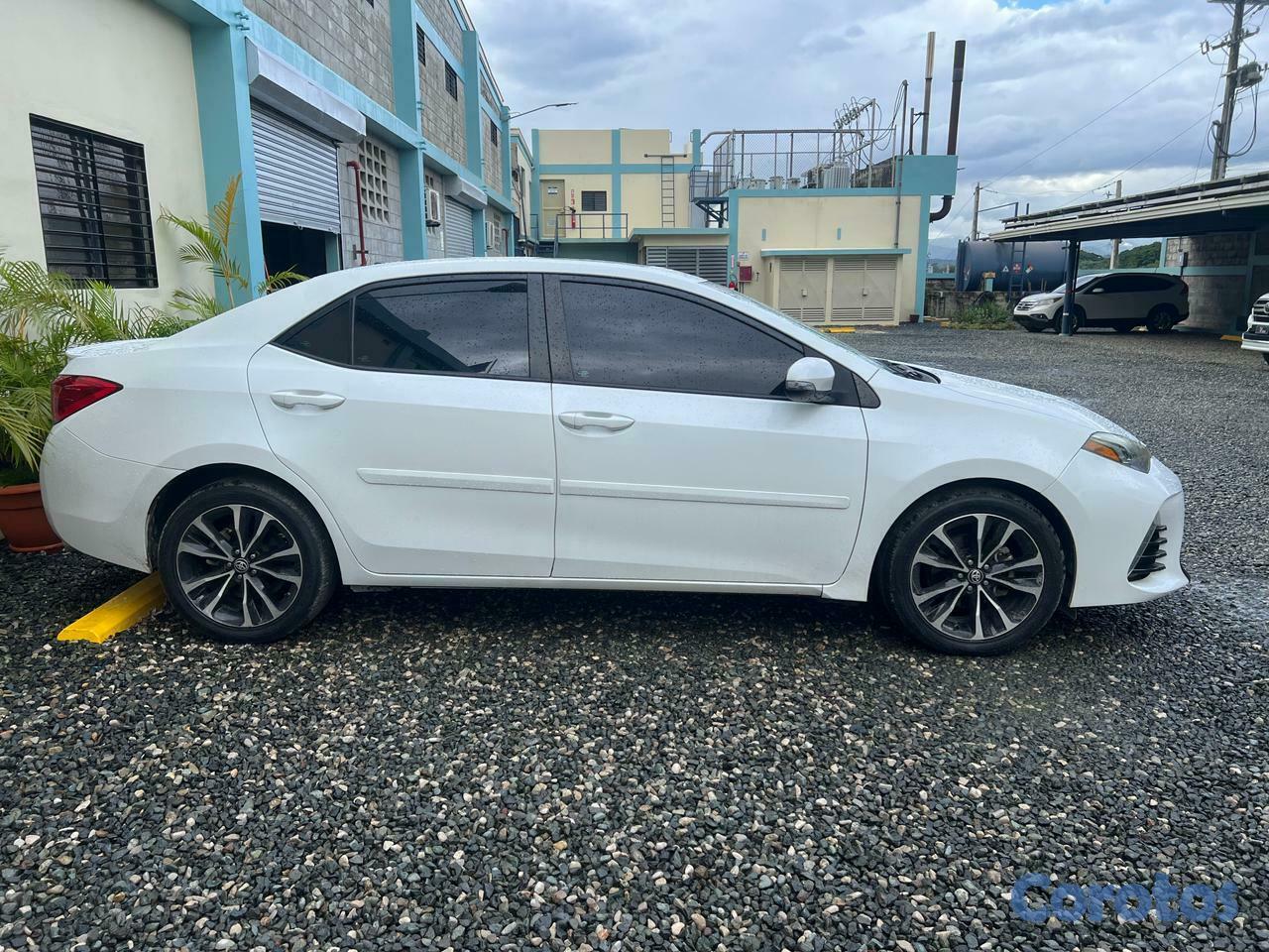 carros - Toyota Corolla XSE 2017 Blanco – Excelente Estado 2