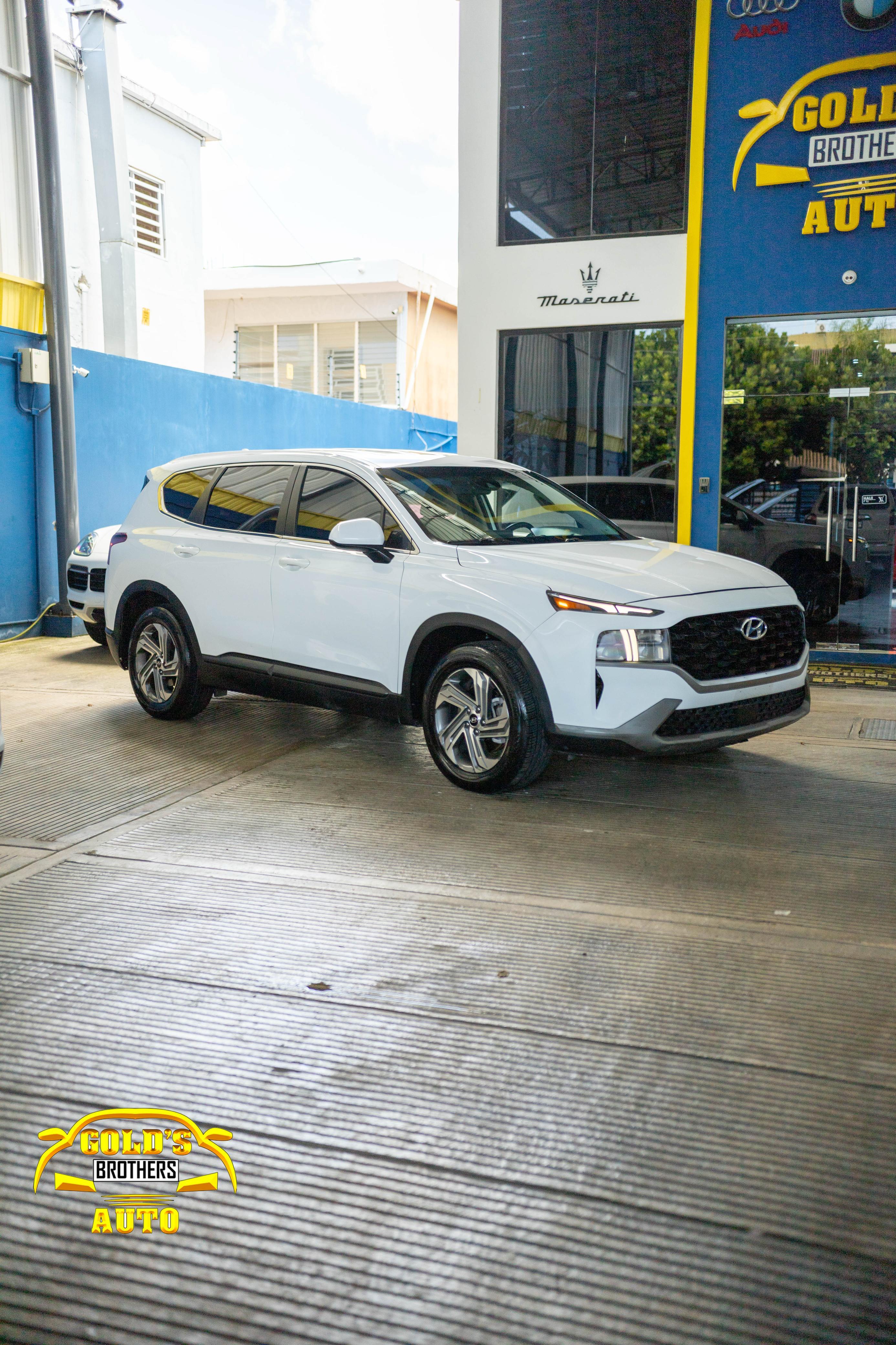 jeepetas y camionetas - Hyundai Santa Fe SE 2021 0