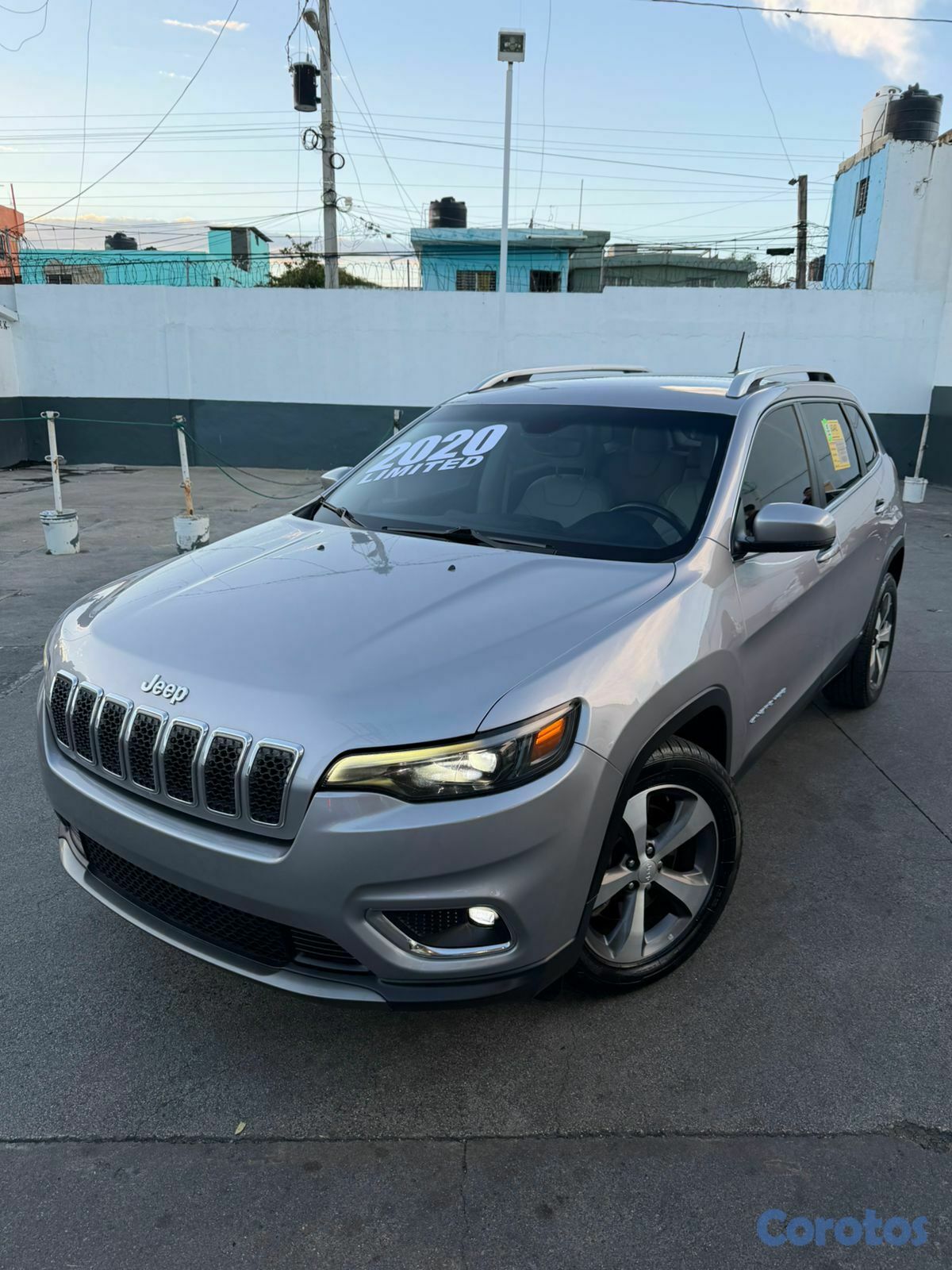 jeepetas y camionetas - Jeep Cherokee Latitude 2020 8
