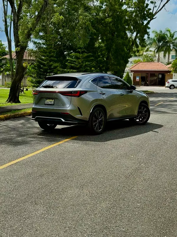 jeepetas y camionetas - lexus nh 350h f sport 2023 8