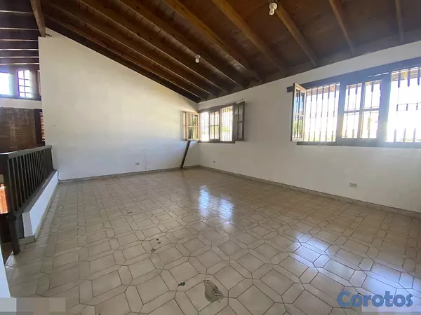 casas - Alquilo Casa amplia en La Castellana  19