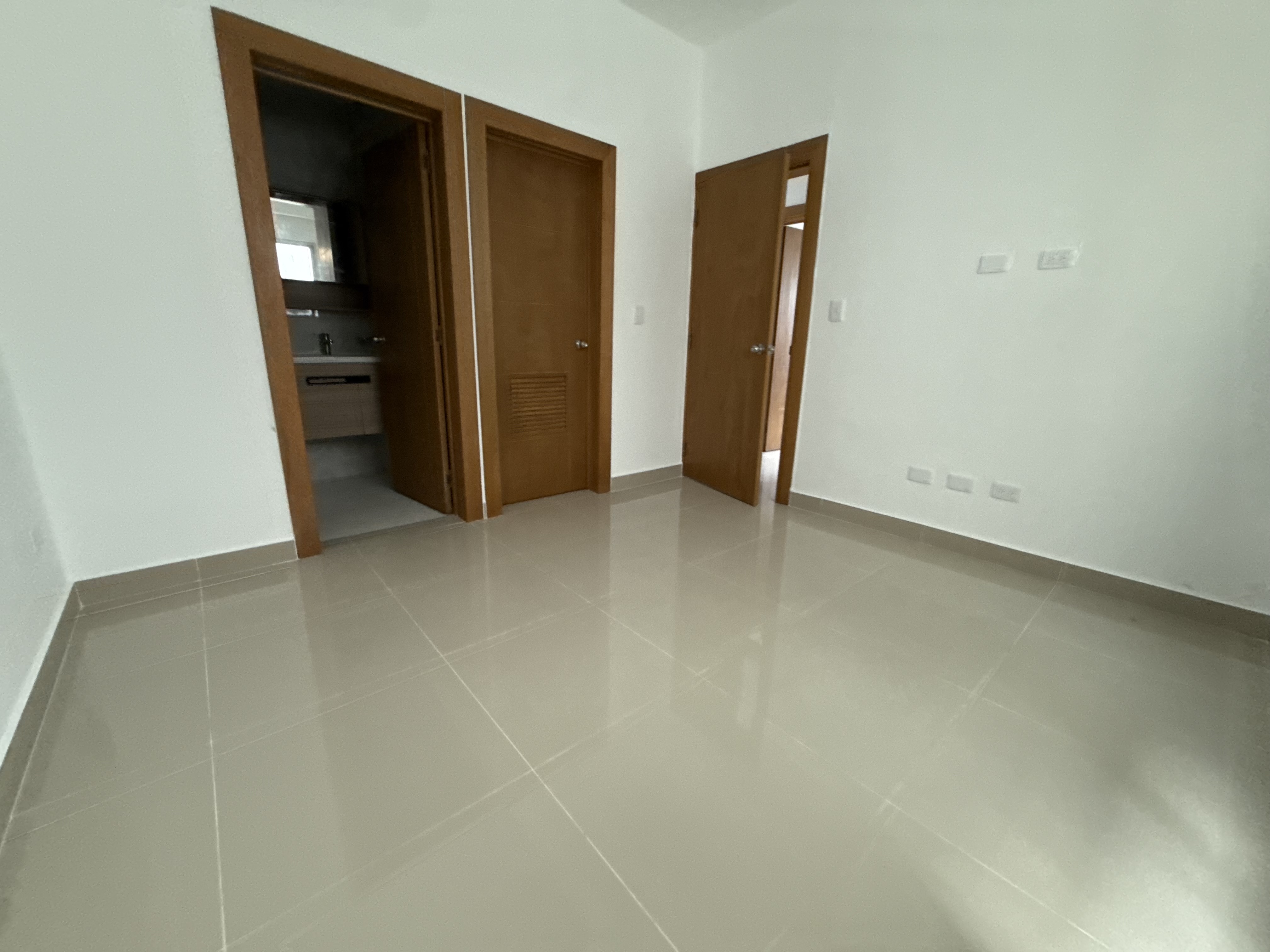 apartamentos - Vendo Apartamento listo para entrega en una zona p 4