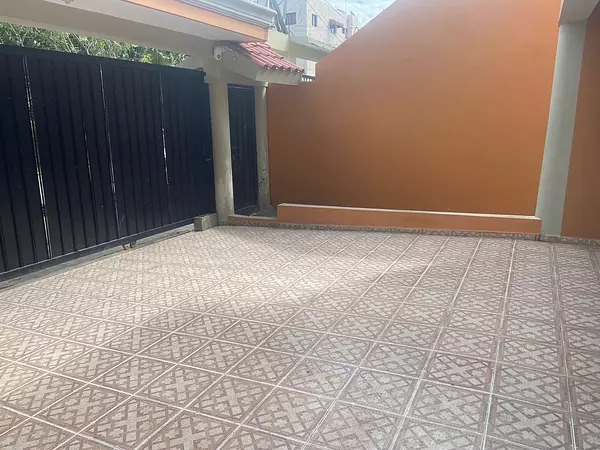 casas - Se vende casa en la Zona Oriental 5