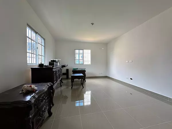 casas - Casa de 2 niveles con mucho patio, Prado Oriental 8