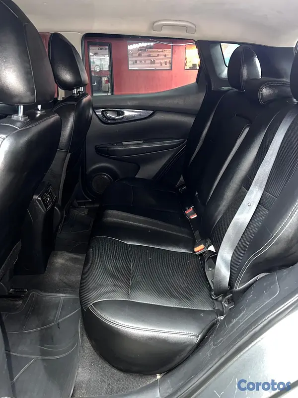 jeepetas y camionetas - Nissan Rogue SV Sport 2017 4