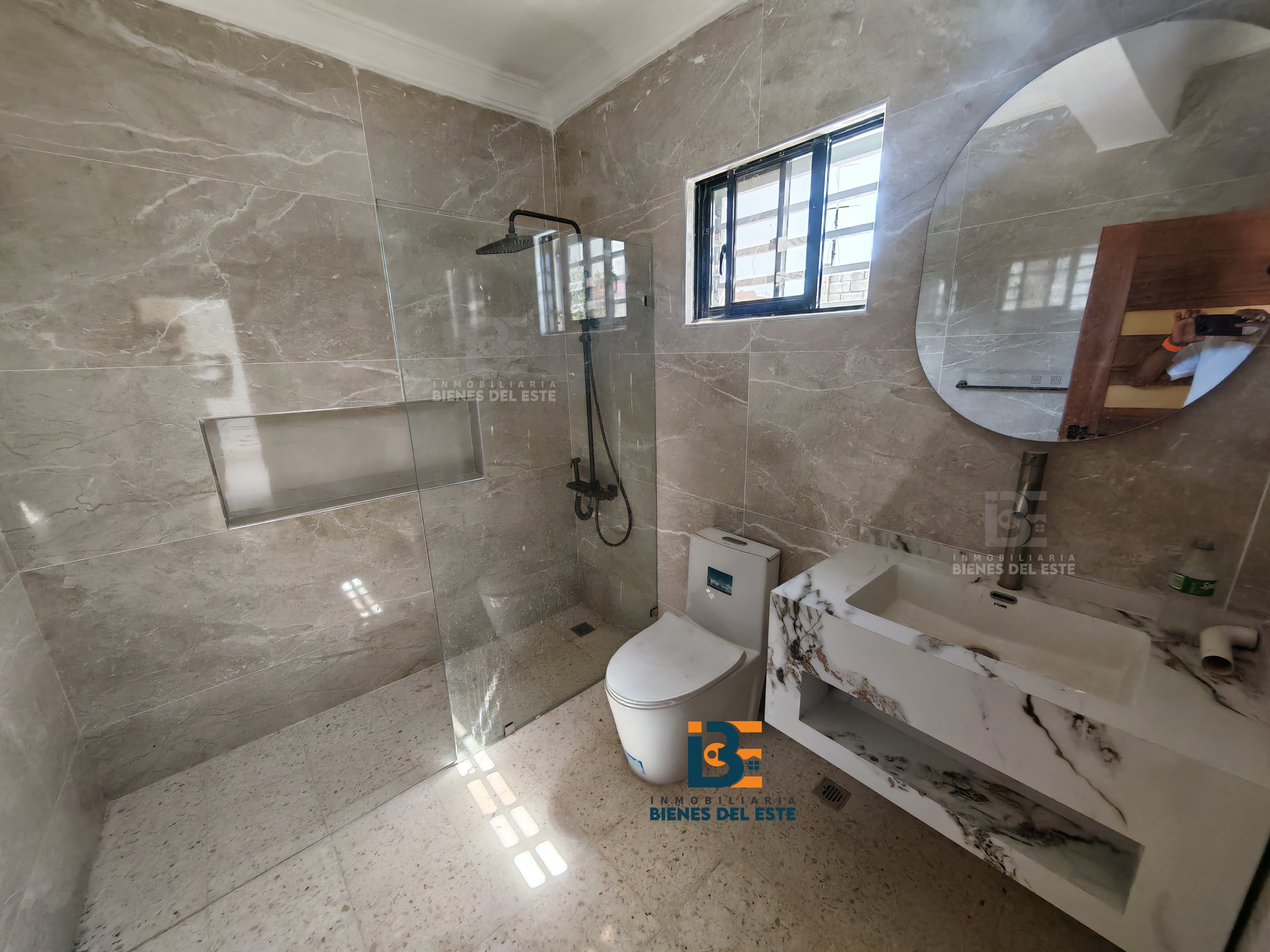 apartamentos - SE RENTA Apartamento por el Complejo Deportivo. 8