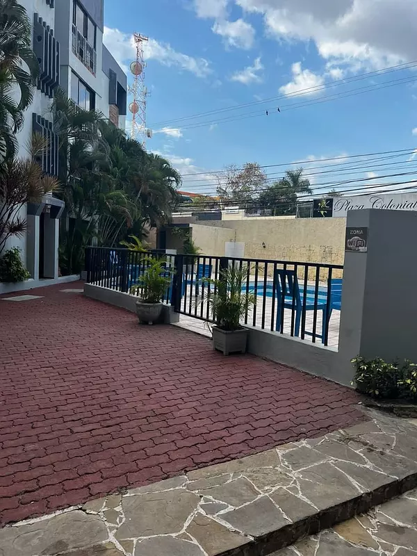 apartamentos - Se vende residéncial completo en Gazcue 
7 edificios
100 apartamentos
Piscina 
 4