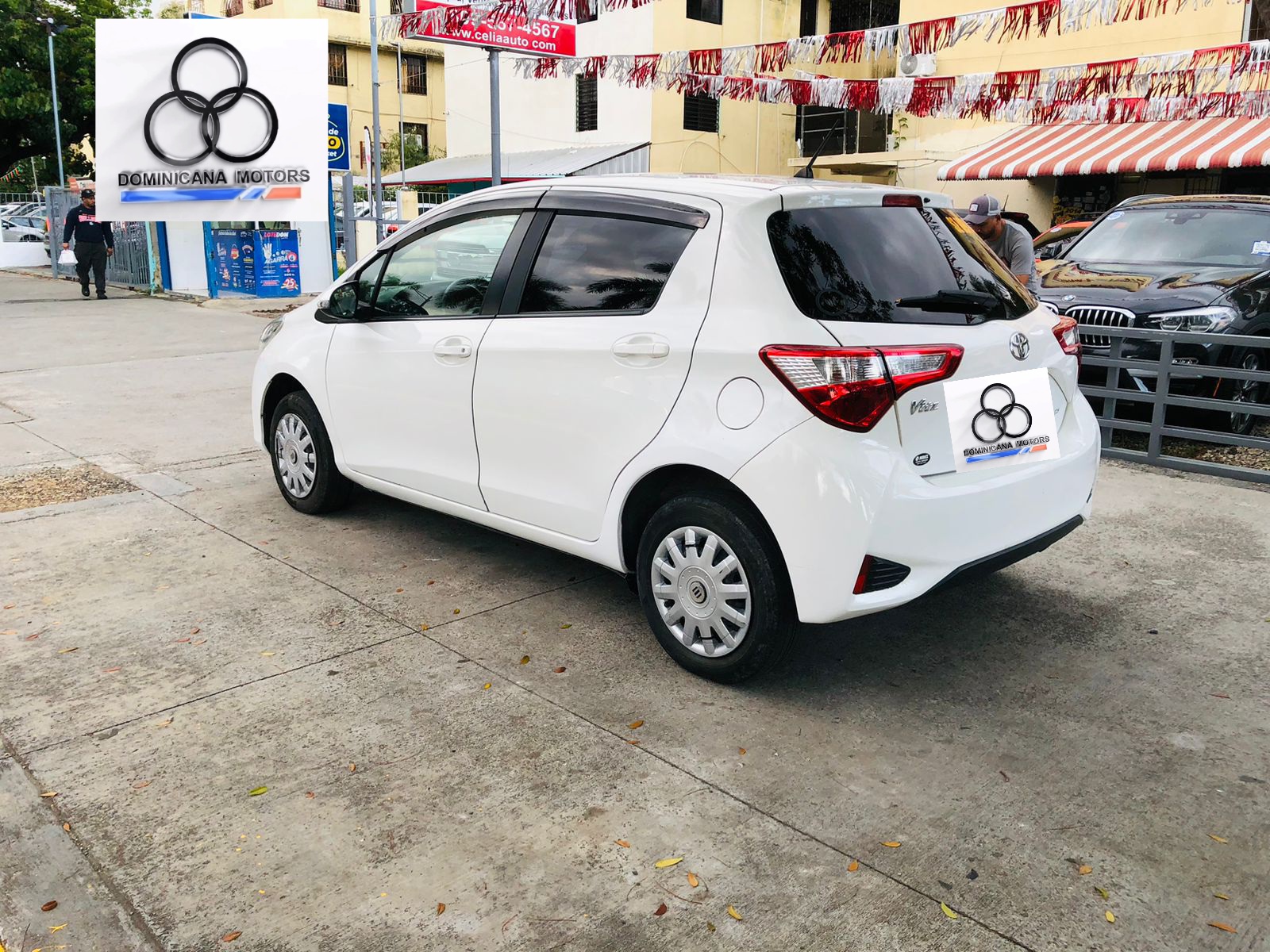 carros - TOYOTA VITZ  2018 1