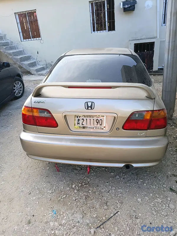 carros - civic 2000 sin detalle todo nitido estoy en sancritobal solo interesado LX ameri 7