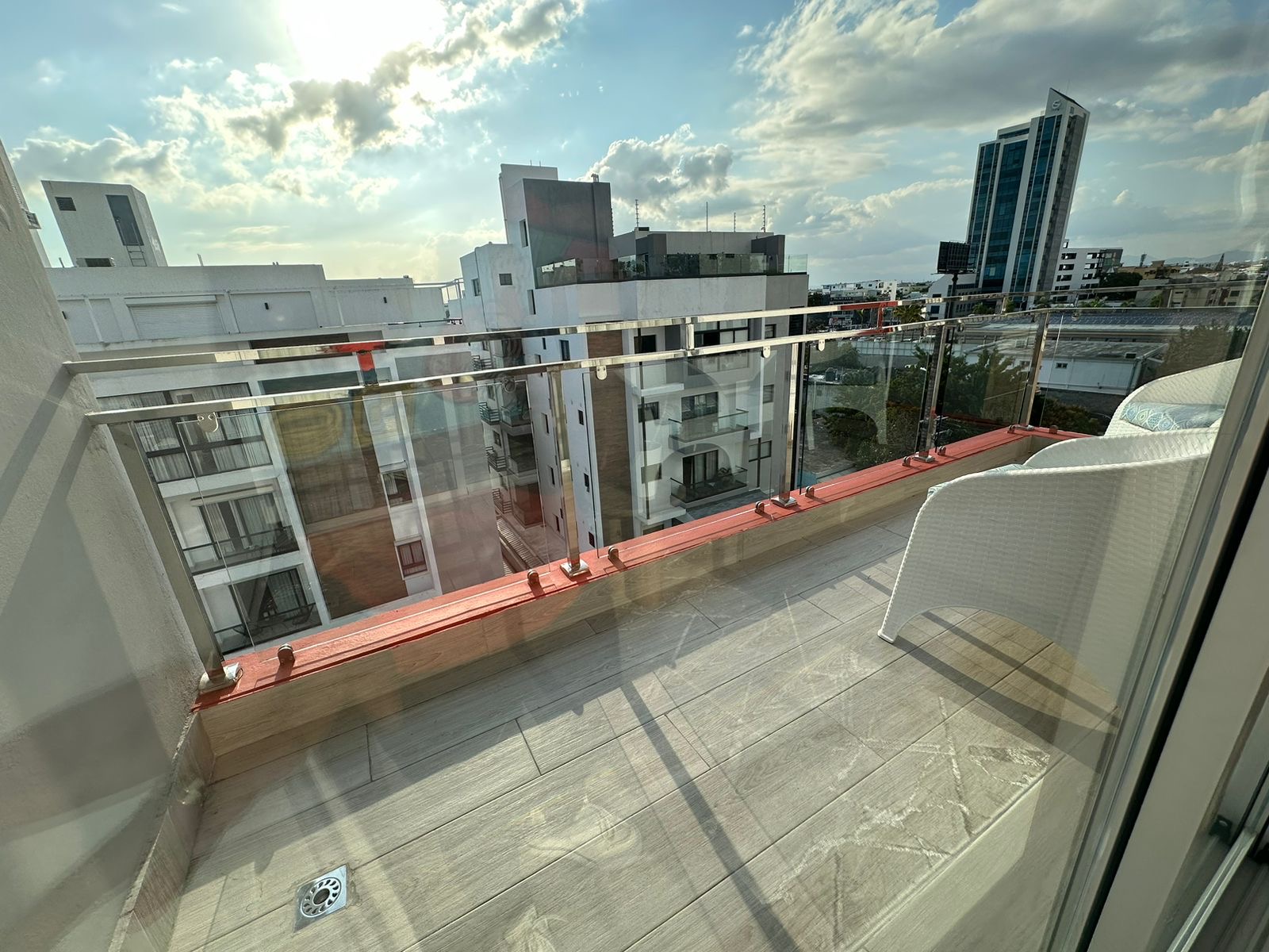 apartamentos - Alquiló piso 6 Renacimiento totalmente amueblado p 0