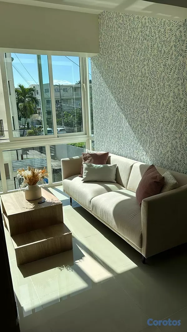 muebles y colchones - Vendo mueble de 2 plazas amplias y mesa de centro