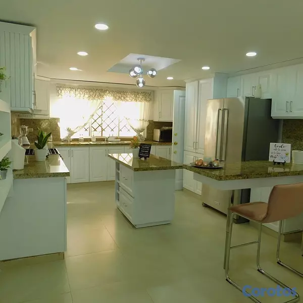 casas - Casa de 2 niveles en Alquiler en Altos de Arroyo H 2