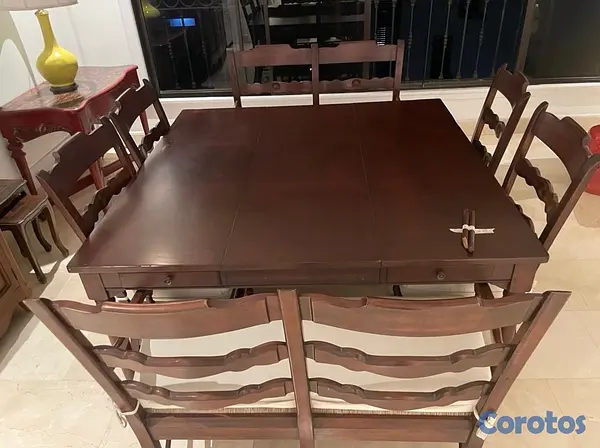 muebles y colchones - Mesa cuadrada comedor, incluye sillas 2