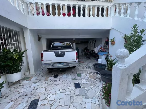 casas - Hermosa y amplia casa con precio de oportunidad ubicada en Alma Rosa 2. 18