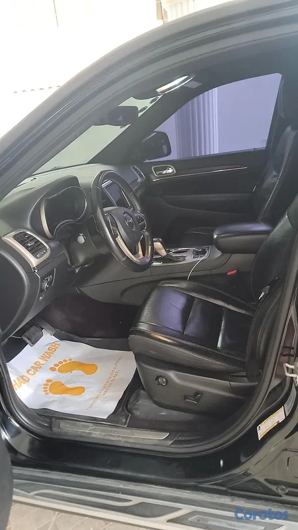 jeepetas y camionetas - 🔥 Jeep Grand Cherokee en venta 🔥
Automática • 4 cilindros • 4WD

 5