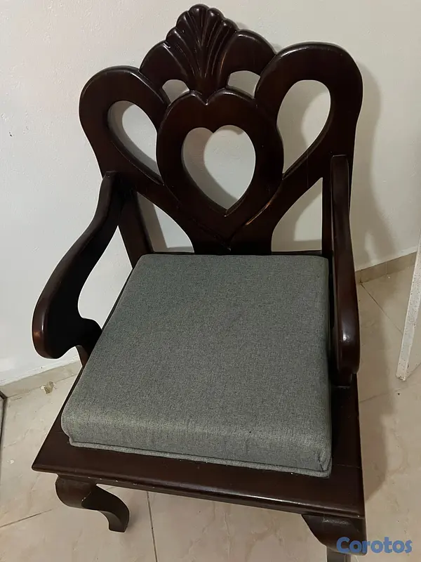 muebles y colchones - De oferta 6 sillas acorchadas y 2 butacas en caoba 3