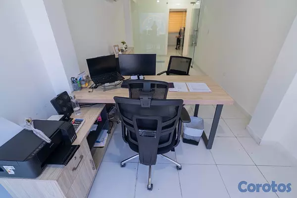 oficinas y locales comerciales - hermosa oficina en renta  6