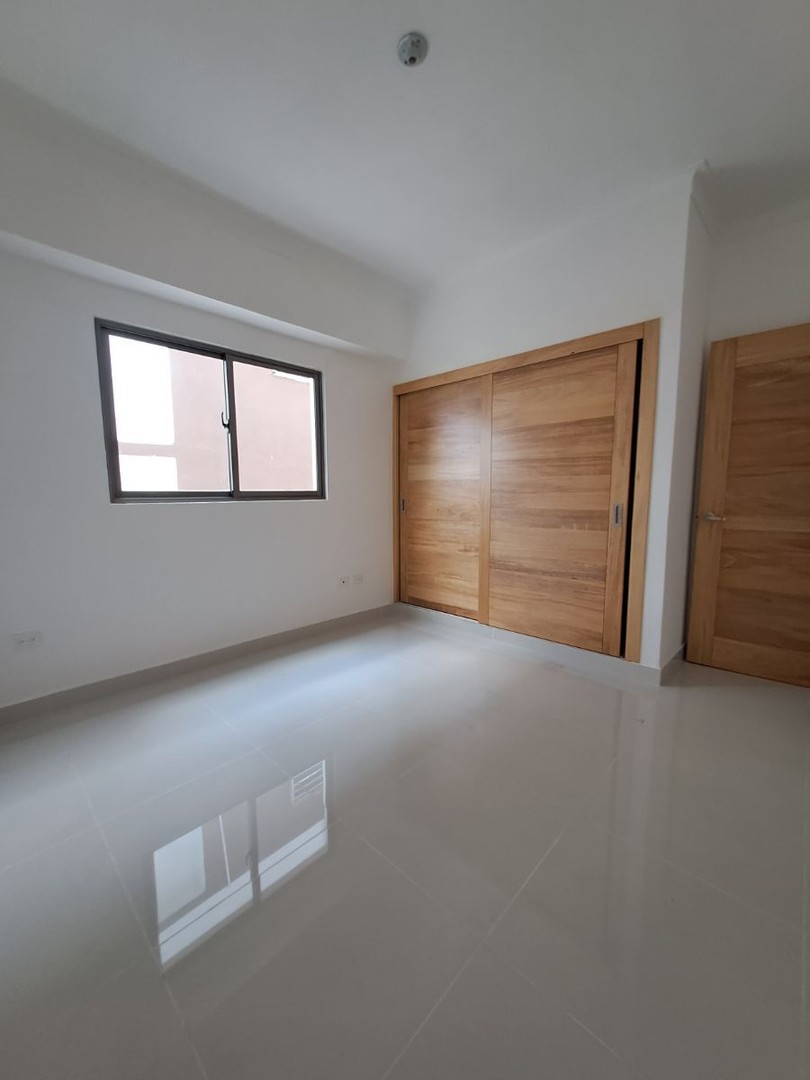 apartamentos - Apartamento Nuevo 3er piso En Los Prados 
 2