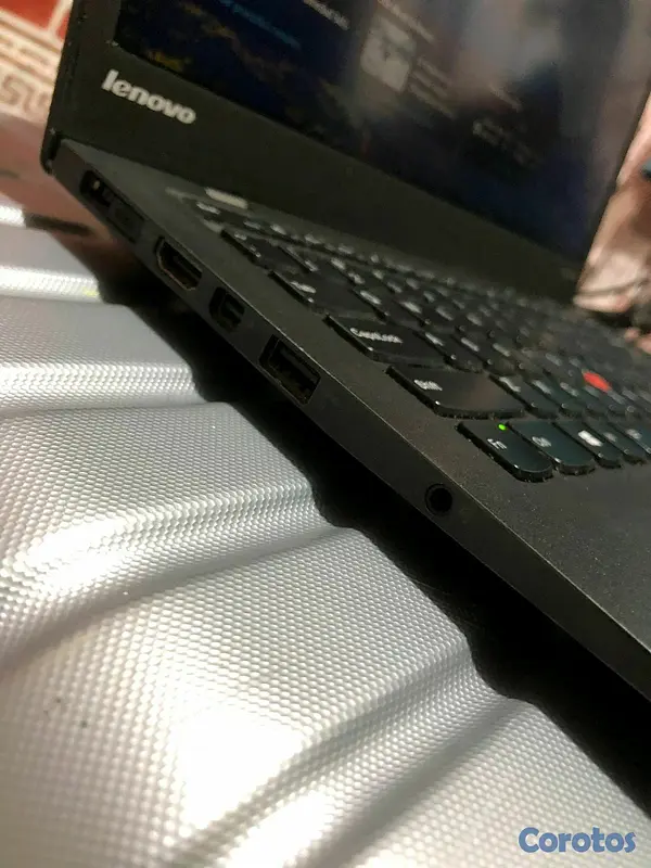 computadoras y laptops - Laptop LENOVO  4