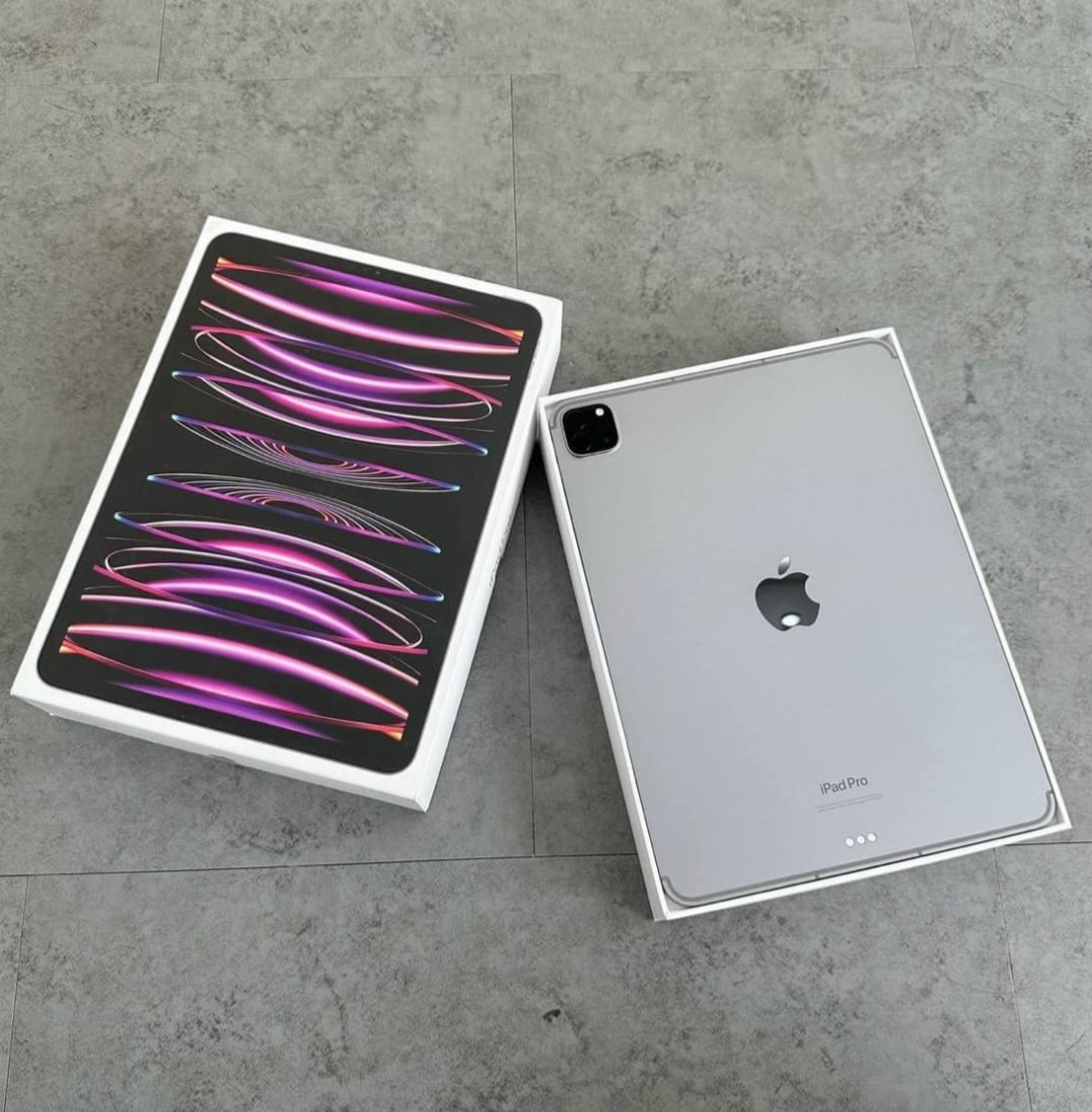 celulares y tabletas - Apple iPad Pro 2022 pant 12,9", Chip M2, 6th Gen, 1TB SSD, Cámara 12 Mp, Nueva 2