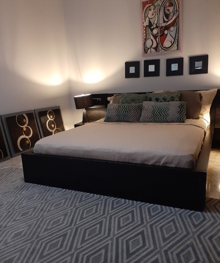 apartamentos - Apartamento en alquiler en el piantini  tiene 165 m2 netos 4