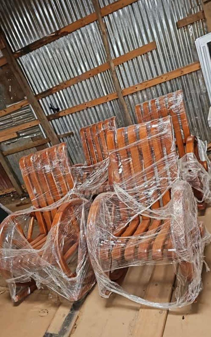 muebles y colchones - Mecedora campestre  0
