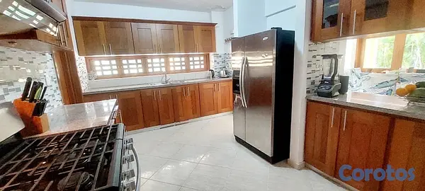 casas vacacionales y villas - Villa lista para midarte, unicada en Guavaberry, perfecta para vivir o invertir
 6