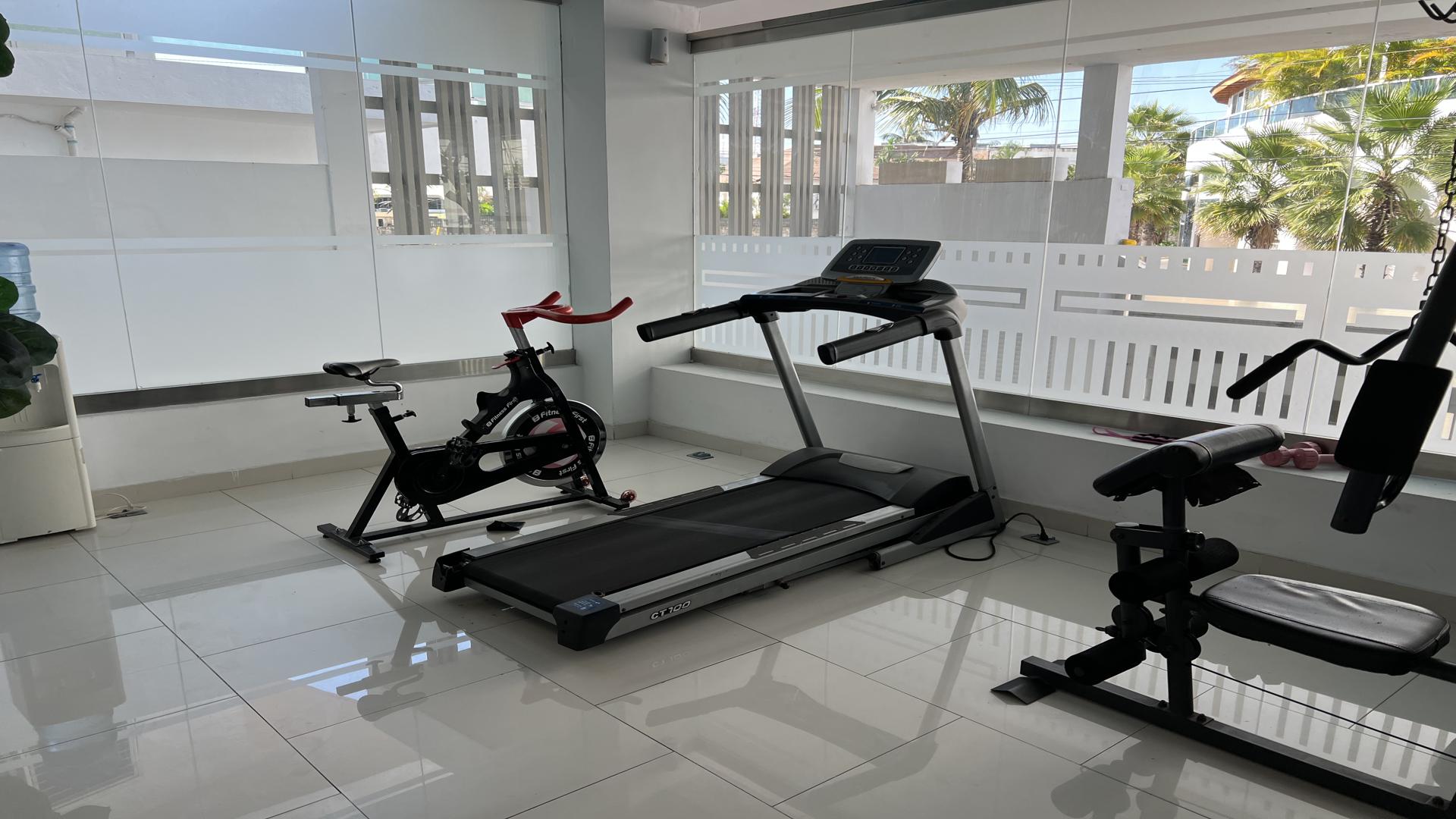 apartamentos - Vendo apto de 3 hab en Renacimiento 13