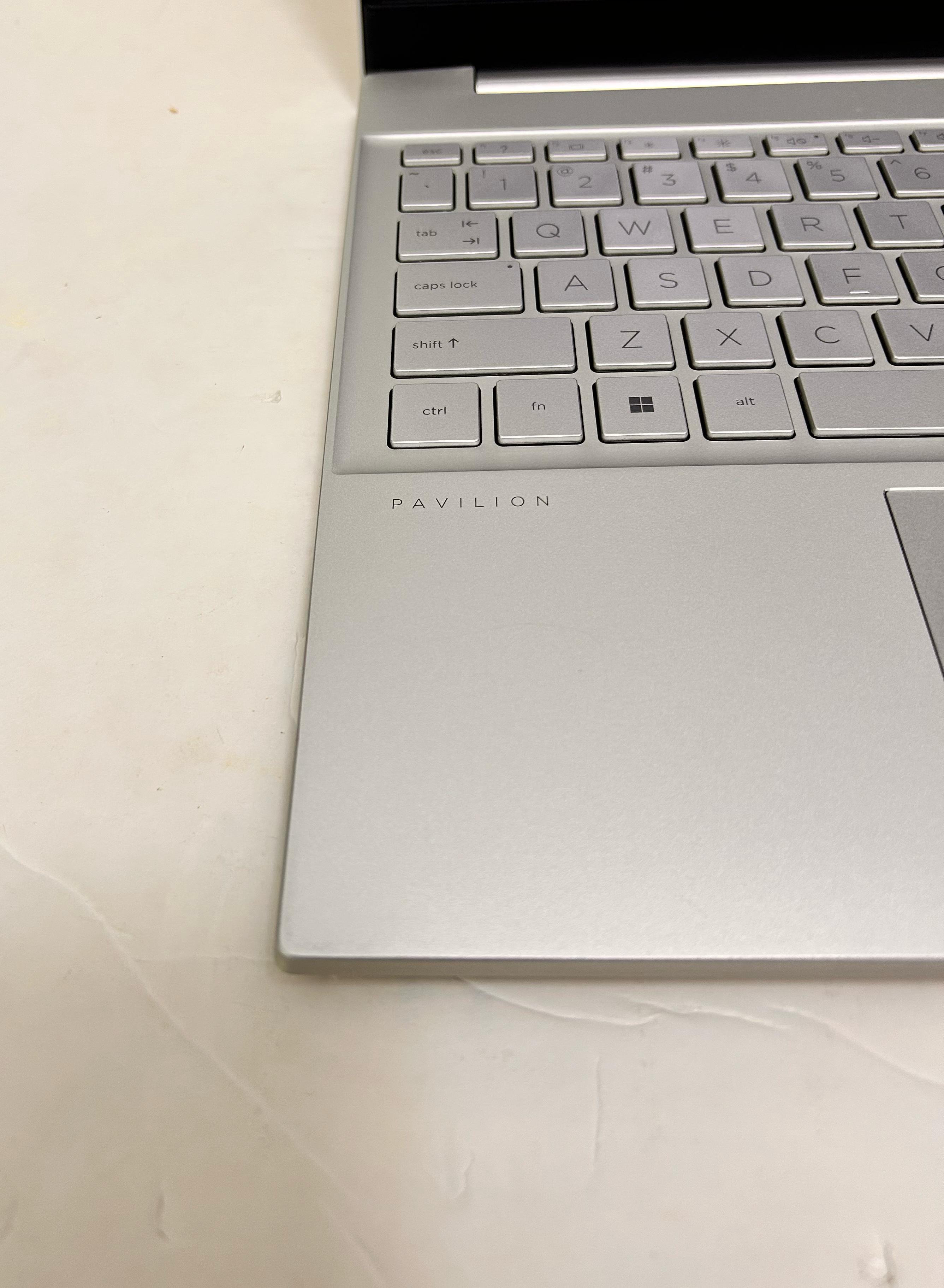 computadoras y laptops - HP Pavilion 15, 15”, 16GB RAM, i7 12th, 512GB SSD. 6