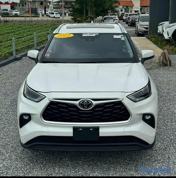 jeepetas y camionetas - 2021 Toyota Highlander XLE  2
