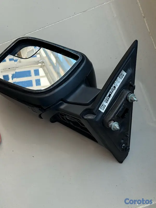 repuestos - retrovisor izquierdo completo Ford Explorer 2015-2017 usado  4