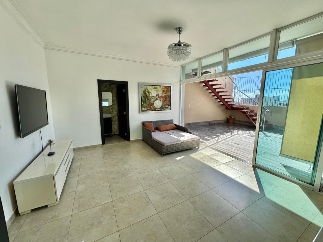 apartamentos - Vendo Ph en naco piso 10 y 11 cuatro hab con baño  5