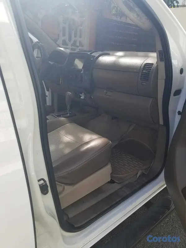 jeepetas y camionetas - Camioneta Nissan Navara 2009 2