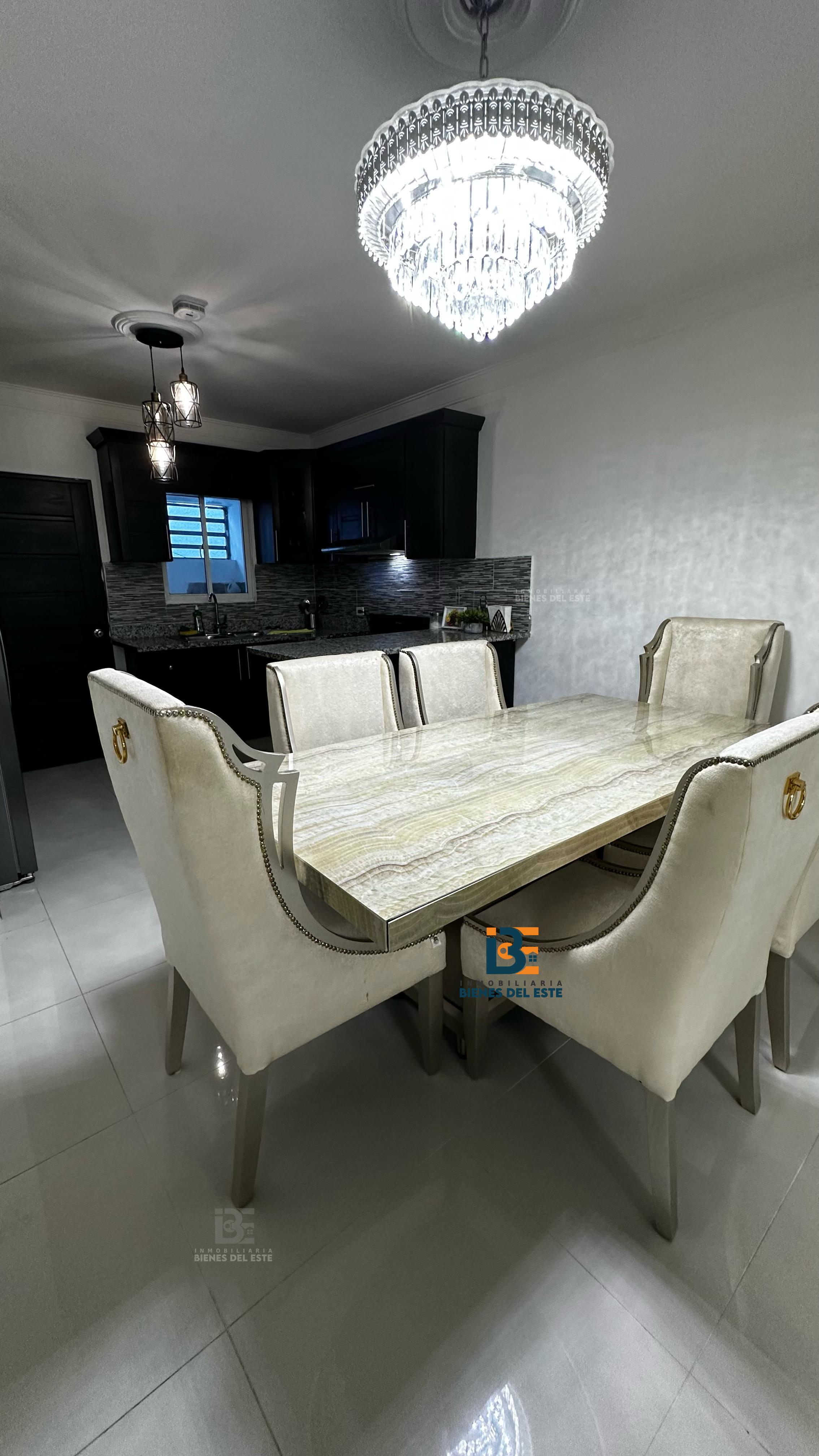 apartamentos - SE RENTA Apartamento Amueblado con Dos Parqueos. 0