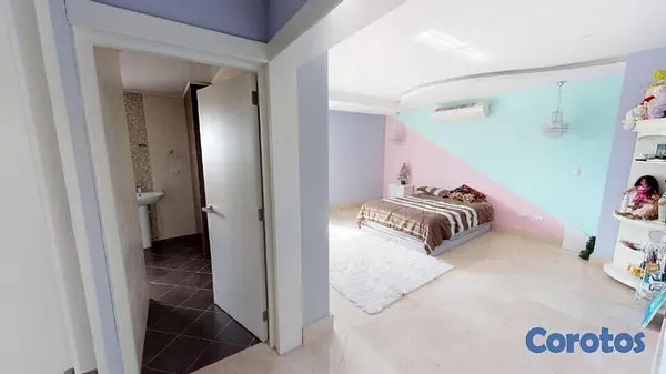 apartamentos - ¡SE VENDE  AMPLIO APARTAMENTO EN PISO COMPLETO EN NACO! 2