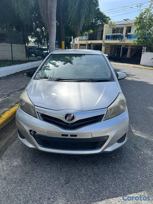 carros - Toyota vitz 2013 4 cilindros 3