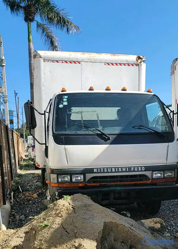 camiones y vehiculos pesados - CAMION MITSUBISHI CANTER 2001 10