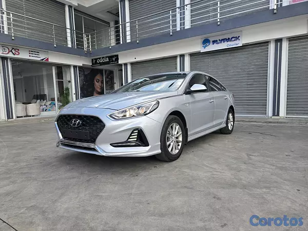 carros - HYUNDAI SONATA NEW RISE 2021 GRIS 9