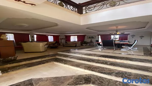 casas - Venta de hermosa casa en Vista Hermosa,  con 600mt de construcción 2