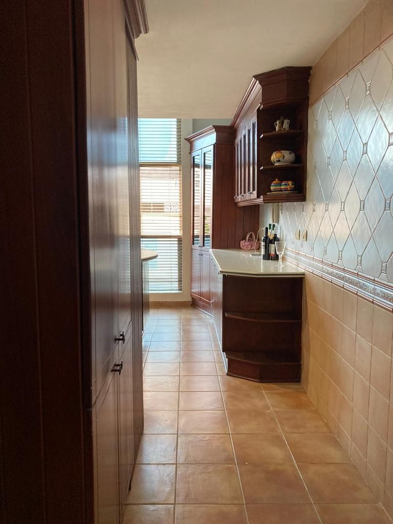 apartamentos - INTERMEDIARIOS RENTO APARTAMENTO PROXIMO AL CLUB DE NACO/ 339 metros sin amuebla 2