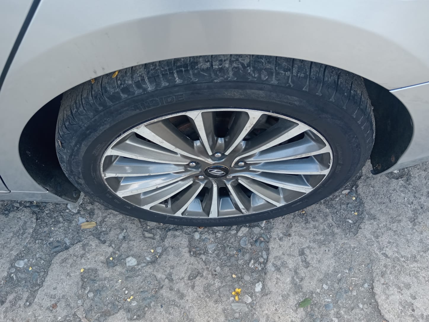carros - HYUNDAI GRANDEUR 2018 GRIS 9